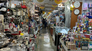 "호떡장사가 더 낫다"…환율급등에 남대문 수입상가는 한숨