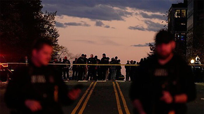 미국 백악관 인근서 주방위군 병사 2명이 총격당한 현장 (사진=AP, 연합뉴스)