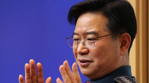 '온라인 범죄' 캄보디아에 김창룡 전 경찰청장 대사로 파견