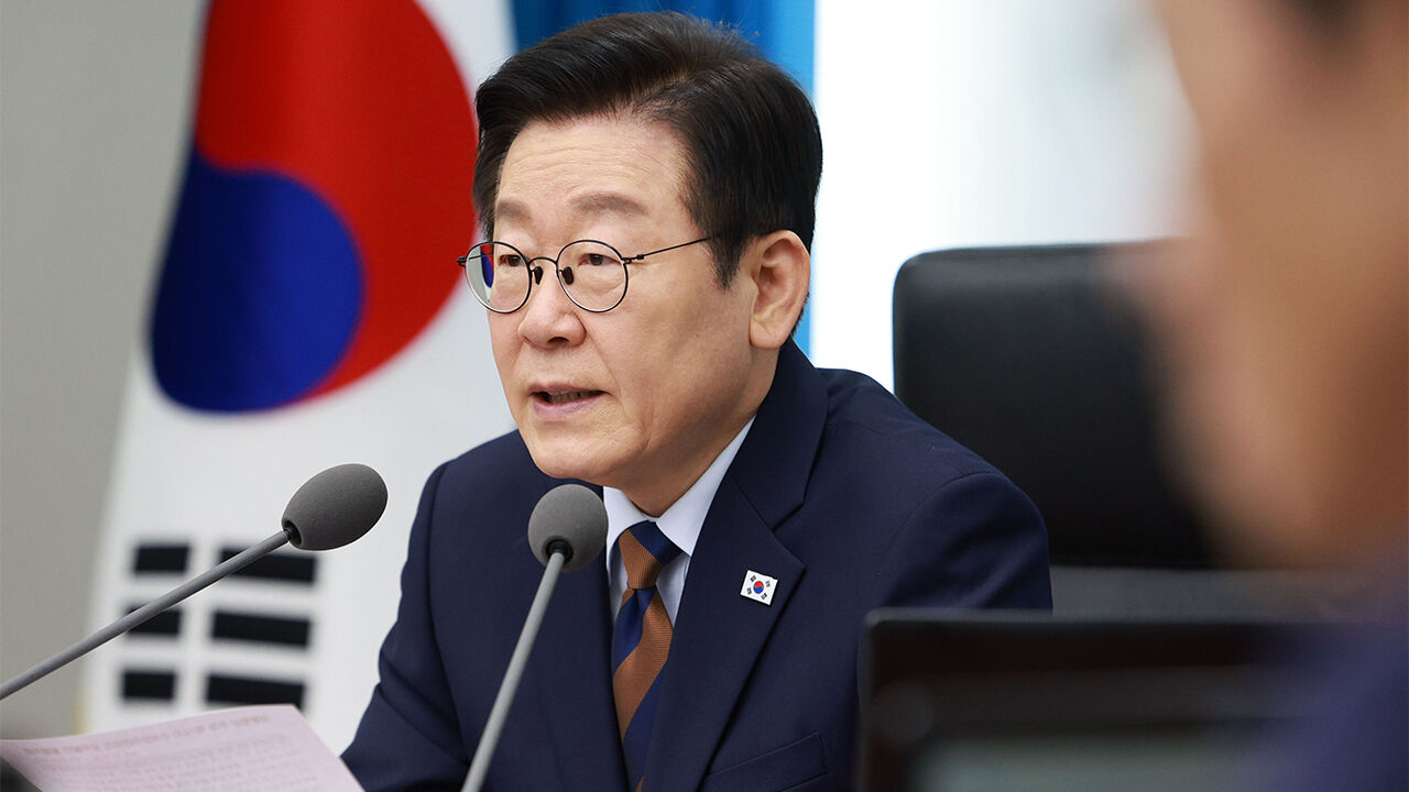 이 대통령, 홍콩 화재 참사 애도 "이웃의 가슴 아픈 소식"