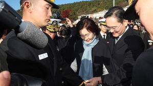 장교 아들에 경례 받은 이재용, 계급장도 직접 달아줬다