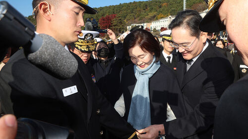 장교 아들에 경례 받은 이재용, 계급장도 직접 달아줬다