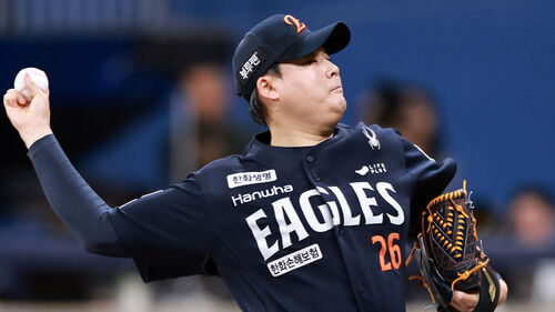 kt, '한화로 떠난 FA' 강백호 보상 선수로 한승혁 지명