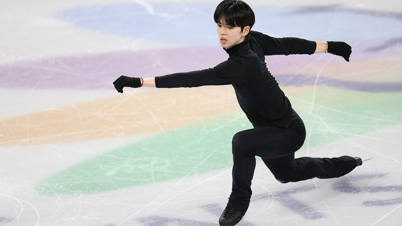 '4회전 점프 실수' 차준환, 1차 선발전 쇼트 3위…최하빈 선두