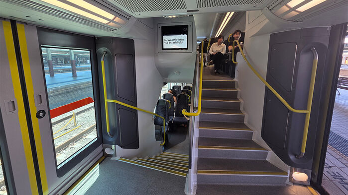 NIF 열차의 2층 구조 (사진=연합뉴스)