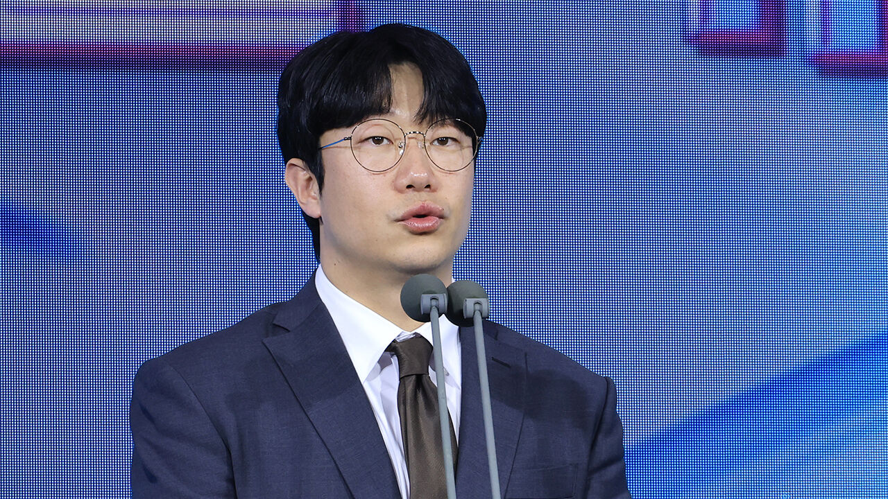 양현종 프로야구선수협회장 "최저 연봉 인상 계속 요구 중"