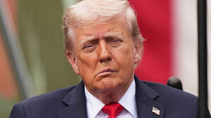 영상 속 트럼프 모습에 "뇌졸중 아니냐" 시끌…봤더니