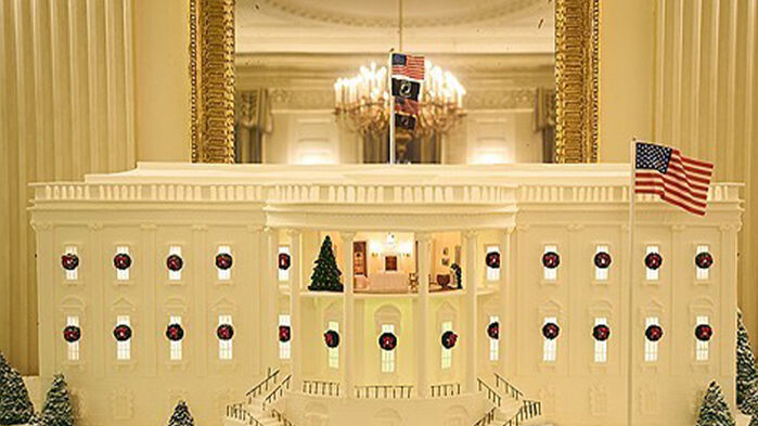 백악관 국빈 만찬장에 전시된 생강쿠키 백악관 모형