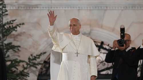 교황, 베이루트 해안 미사로 첫 해외 순방 마무리