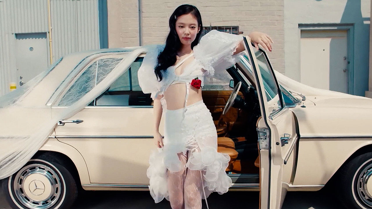 제니 '엑스트라엘', 미국 레코드산업협회 골드 인증