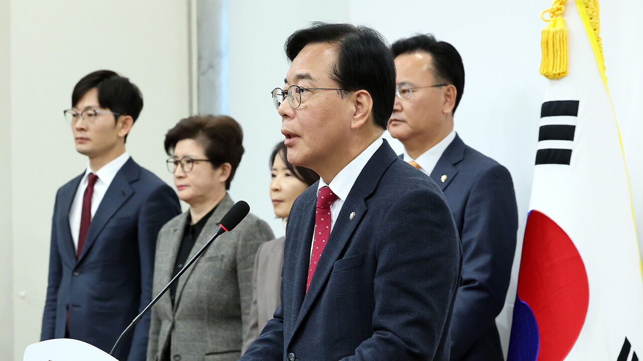 국힘 송언석은 12·3 계엄 사과…"발생 막지 못해 책임 통감"