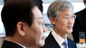 조희대, 이 대통령 앞서 "사법제도 개편 공론화 거쳐 신중히 해야"