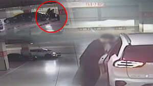 질질 끌고 가 야구 방망이로…유튜버 '수탉' 납치 영상