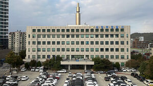 잠자던 태국인 아내 얼굴에 끓는 물 부은 40대 남편 검거