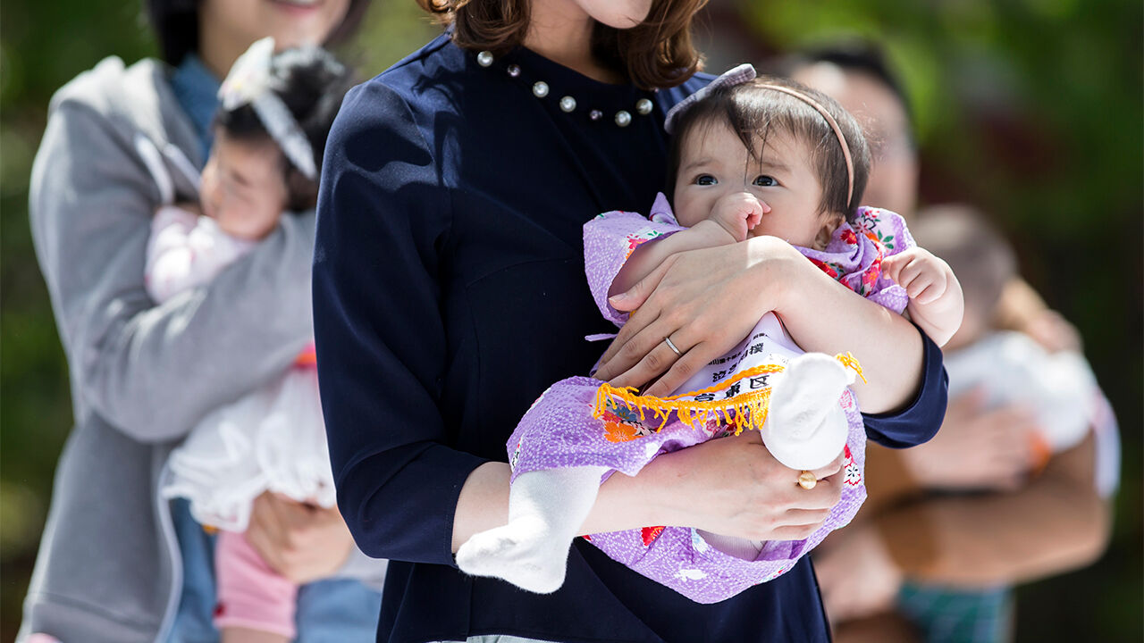 일본 출생아 올해도 역대 최소 전망…"10년 연속 감소 예상"