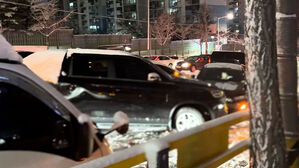 기습폭설로 내려진 서울 도로 교통통제 모두 해제