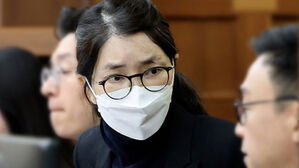 '15년 구형' 하루 만에 재소환&hellip;'매관매직' 조사