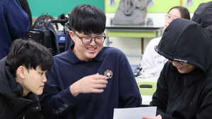 수능 만점 왕정건 군 "이팔전쟁 보며 의사 꿈&hellip;응급의학과 갈 것"