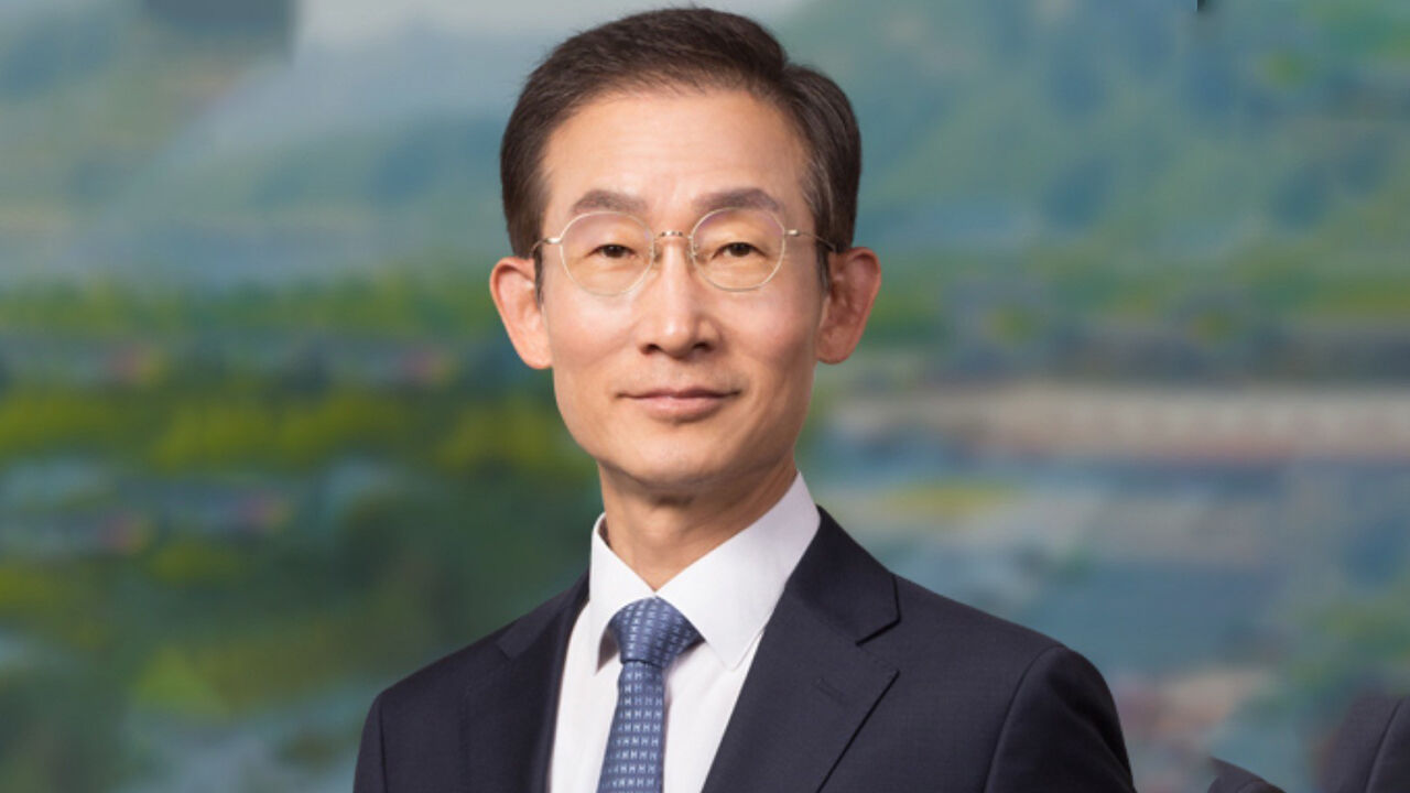 이 대통령, 새 감사원장 후보자에 김호철 변호사 지명