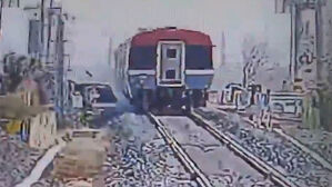 한밤중 아파트서 130여 명 긴급대피…60대 부부 사망 