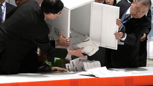 '홍콩 화재 참사' 침통 분위기 속 의회 선거