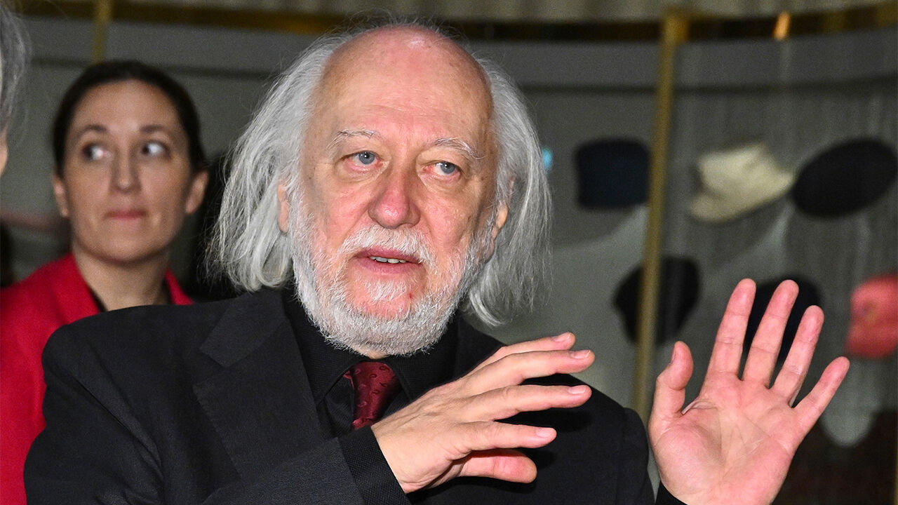 노벨문학상 수상자 "희망의 저장고 바닥…천사 얘기 해볼까요"