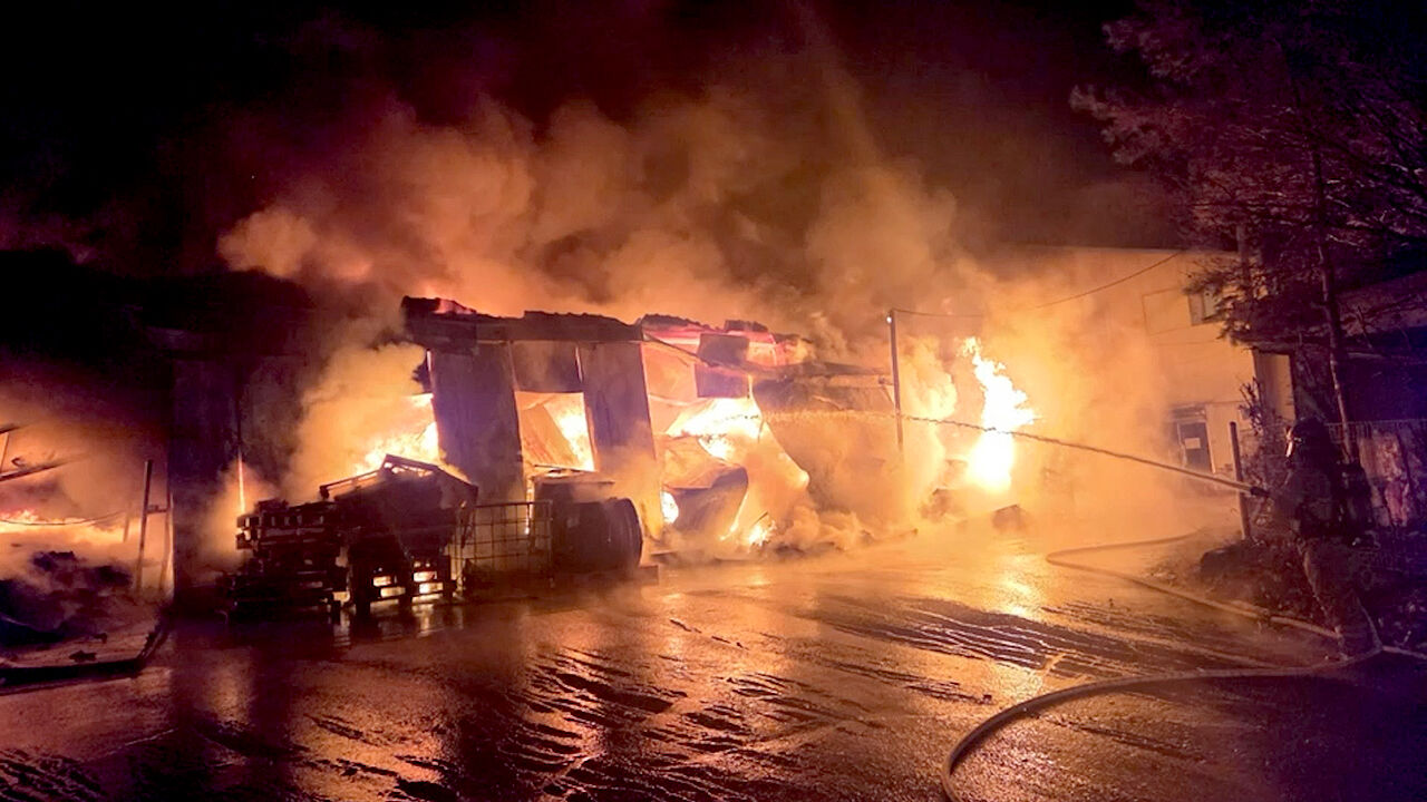 파주 슬리퍼 공장서 화재…한때 대응 1단계 발령