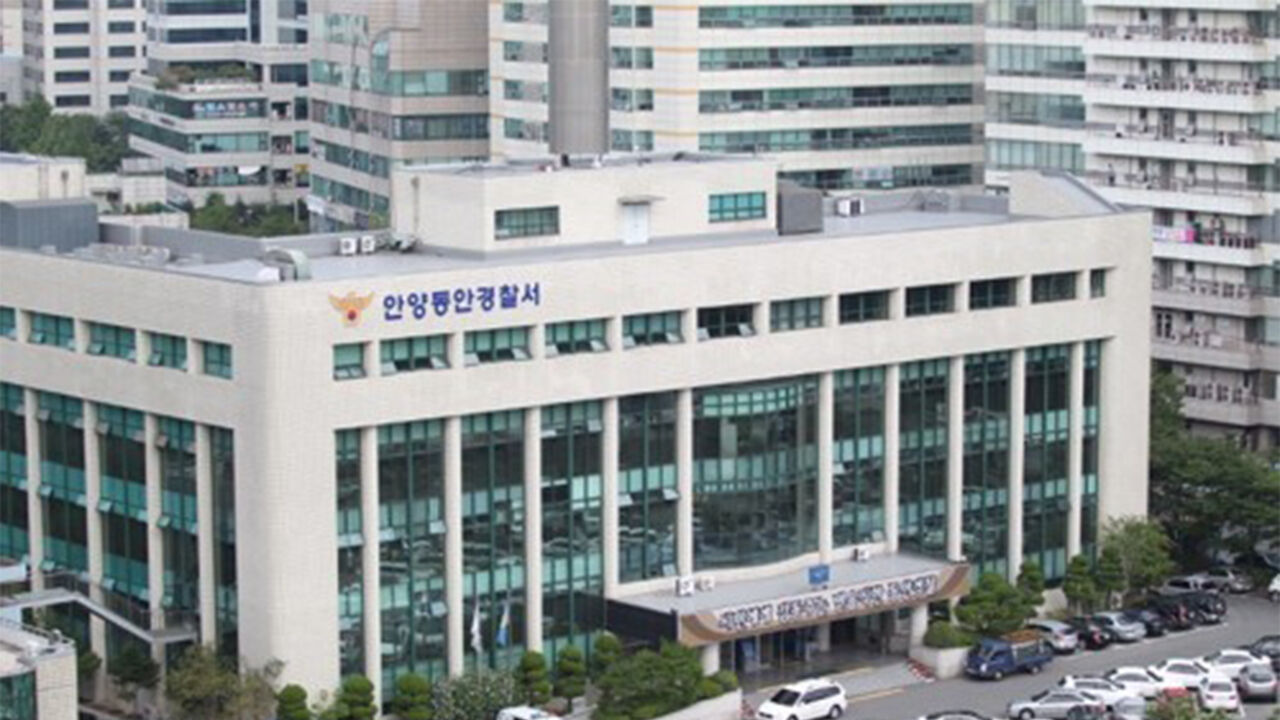 횡단보도 건너던 초등생, 우회전 학원 버스에 치여 사망