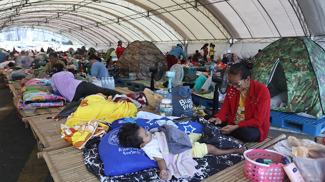 캄보디아와 다시 충돌한 태국 "협상은 없다…군사 작전 계속"