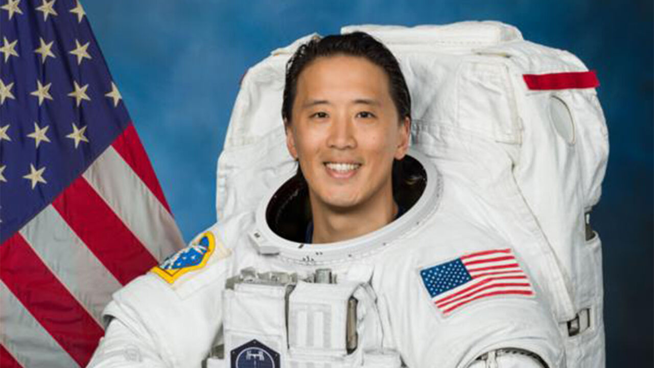 한국계 조니 김, 우주정거장서 245일 임무 마치고 지구로