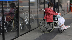 '가족 있다고 못 받는 일 없게' 의료급여 부양비 26년 만에 폐지