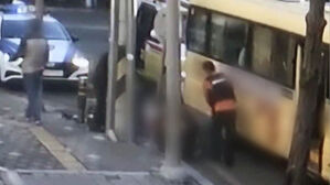'우회전' 학원버스에 그만&hellip;'킥보드' 탄 초등생 숨져