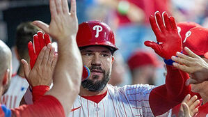 '56홈런' 슈워버, MLB 필라델피아와 2,200억 원에 5년 재계약