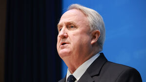 국힘 인요한, 의원직 전격 사퇴&hellip;"윤 계엄 후 불행 극복해야"