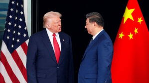 "AI칩, 심사 후 수출" vs "사용 제한" 맞불