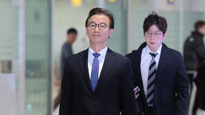 통일교 의혹 전재수, 해수장관 사의 "불법 금품수수 없었다"