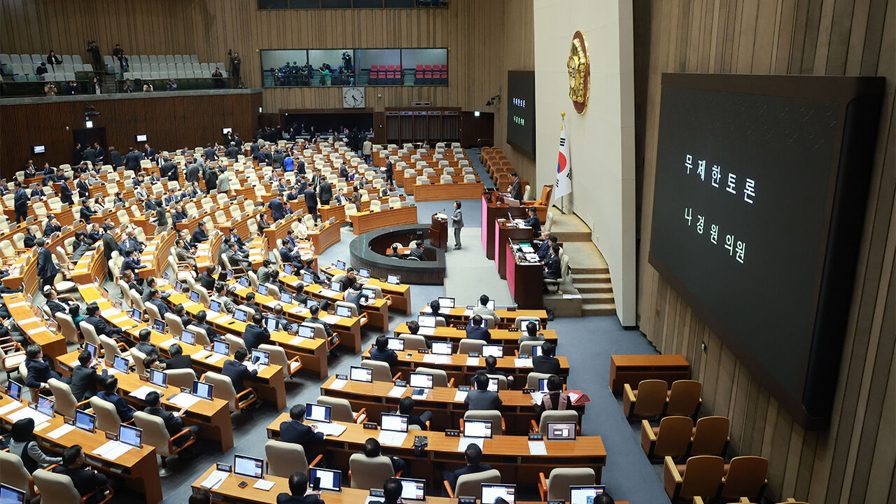 임시국회 본회의 개의…'가맹점주 협상권 보장' 가맹사업법 개정