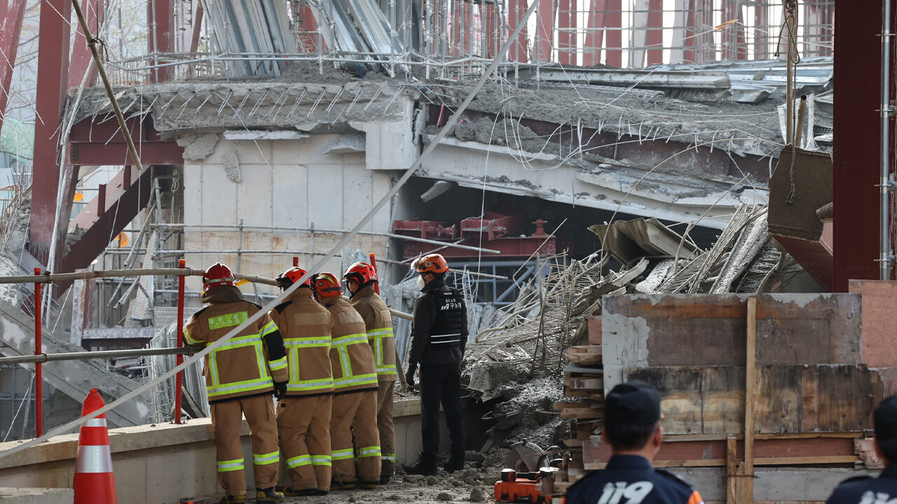 11일 오후 광주 서구 광주대표도서관 공사장에서 철제 구조물이 붕괴돼 있다. (사진=연합뉴스)