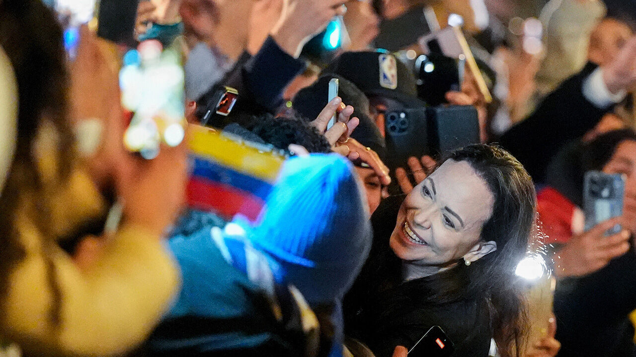 노벨상 마차도, 비밀리에 오슬로 도착…"많은 사람이 목숨 걸어"