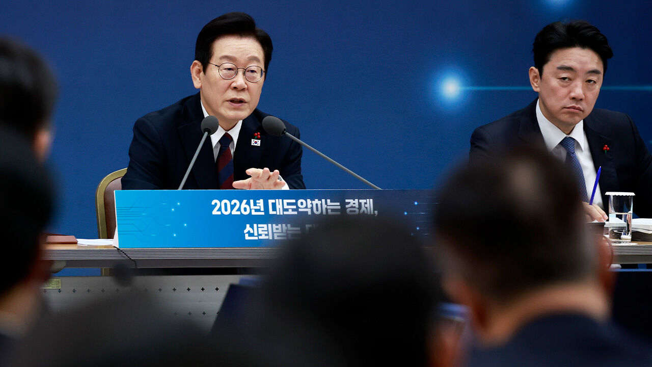 이 대통령 "형사처벌 효과 없어…'무슨 팡' 처벌 안 두려워 규정 어겨"