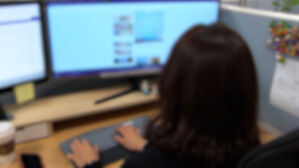 밤새 쏟아진 댓글 끝 '기적 구조'…가족 잃은 청년 살렸다