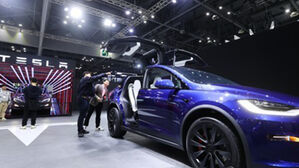 일, 전기차에 중량세 추가 부과 검토&hellip;"도로 파손 커 더 부담해야"