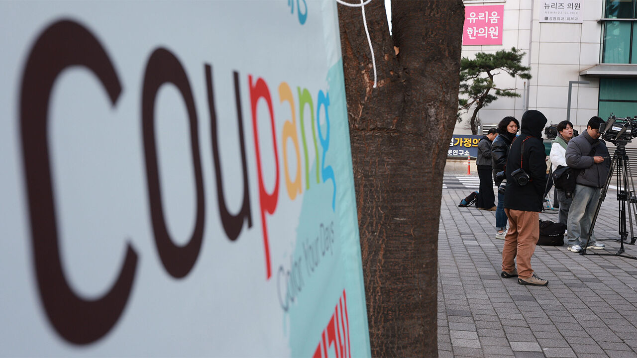 쿠팡 유출 10일째…이용자, 사태 이전보다 감소