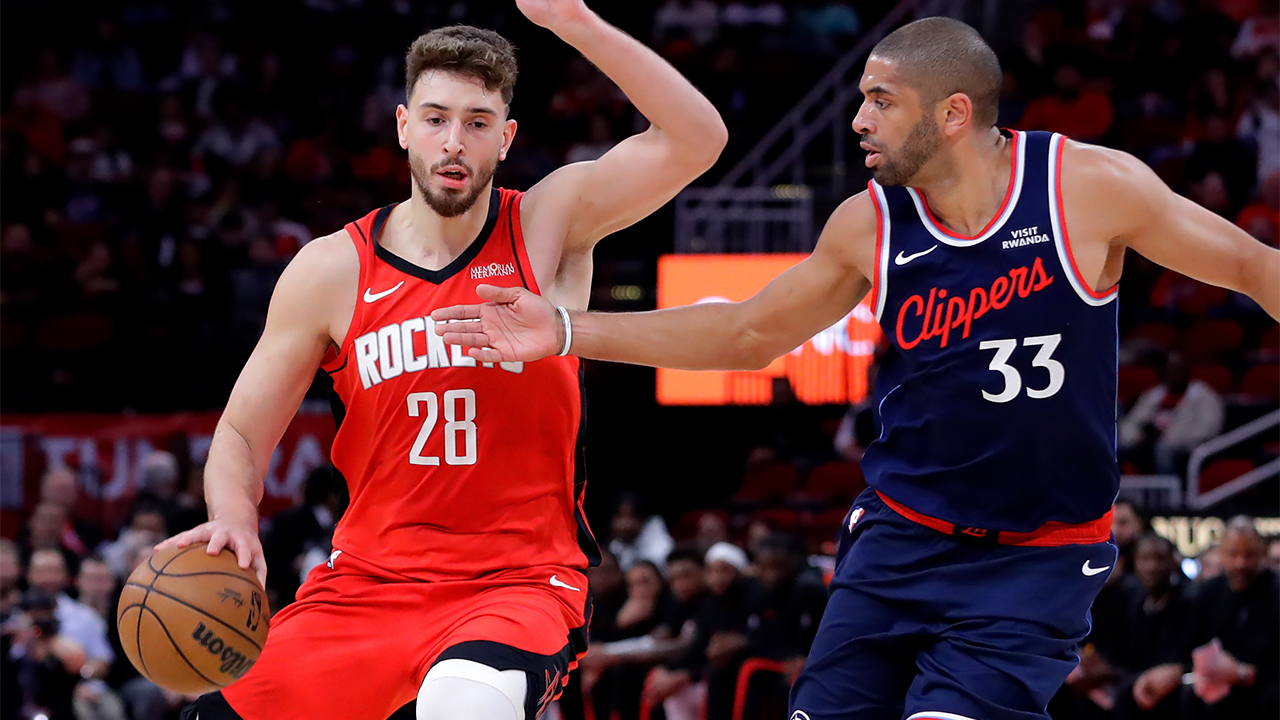 '셍귄 22점·톰프슨 20점' 휴스턴, 클리퍼스에 2점 차 신승