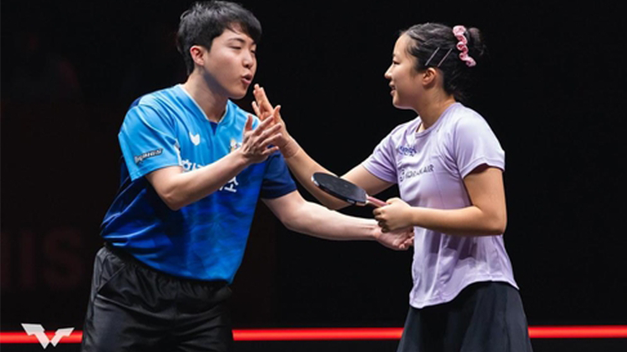 탁구 임종훈-신유빈, '천적' 중국 왕추친-쑨잉사 꺾고 혼복 우승