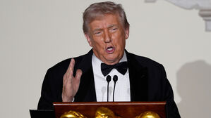 트럼프, 투표 기기 하드 빼낸 부정선거론자에 '사면'