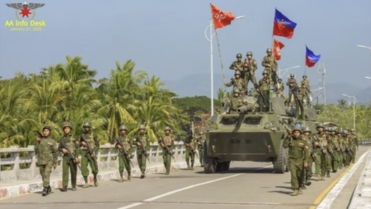 미얀마 군정에 저항하는 미얀마 소수민족 반군 아라칸군 병력 (사진=아라칸군 홈페이지 캡처)
