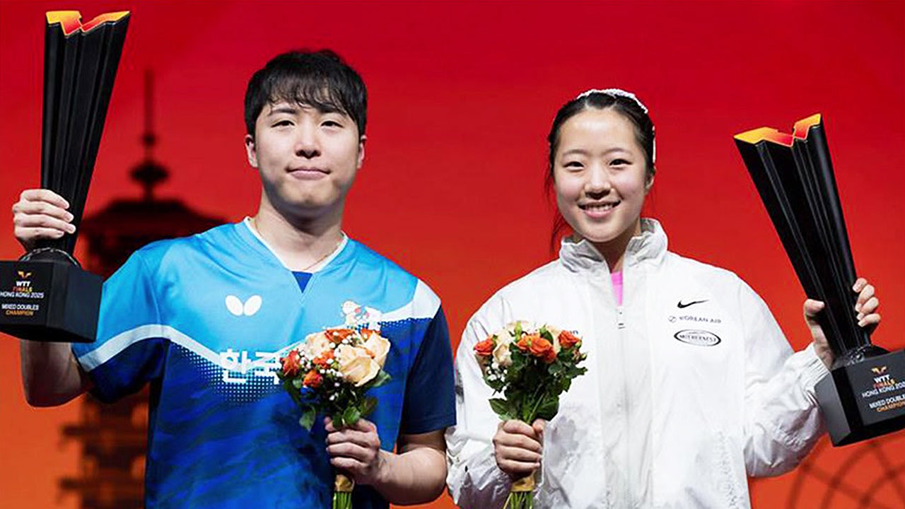 신유빈-임종훈, 사상 첫 왕중왕전 우승…3:0 완벽 승리