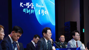 '대출·현지생산·기술이전'의 K-방산…체질개선 없이 '빅4'? 