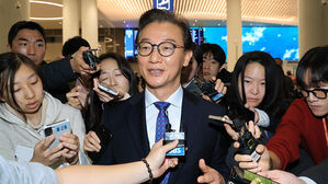 전재수, 통일교 행사 참석 의혹에 "고향서 벌초" 반박